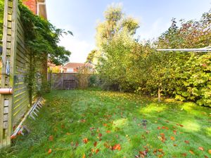 SIDE GARDEN- click for photo gallery